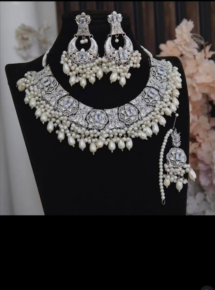 Bridal set