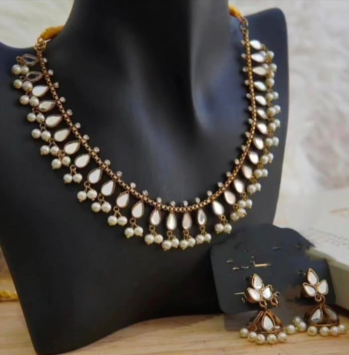 Necklace set
